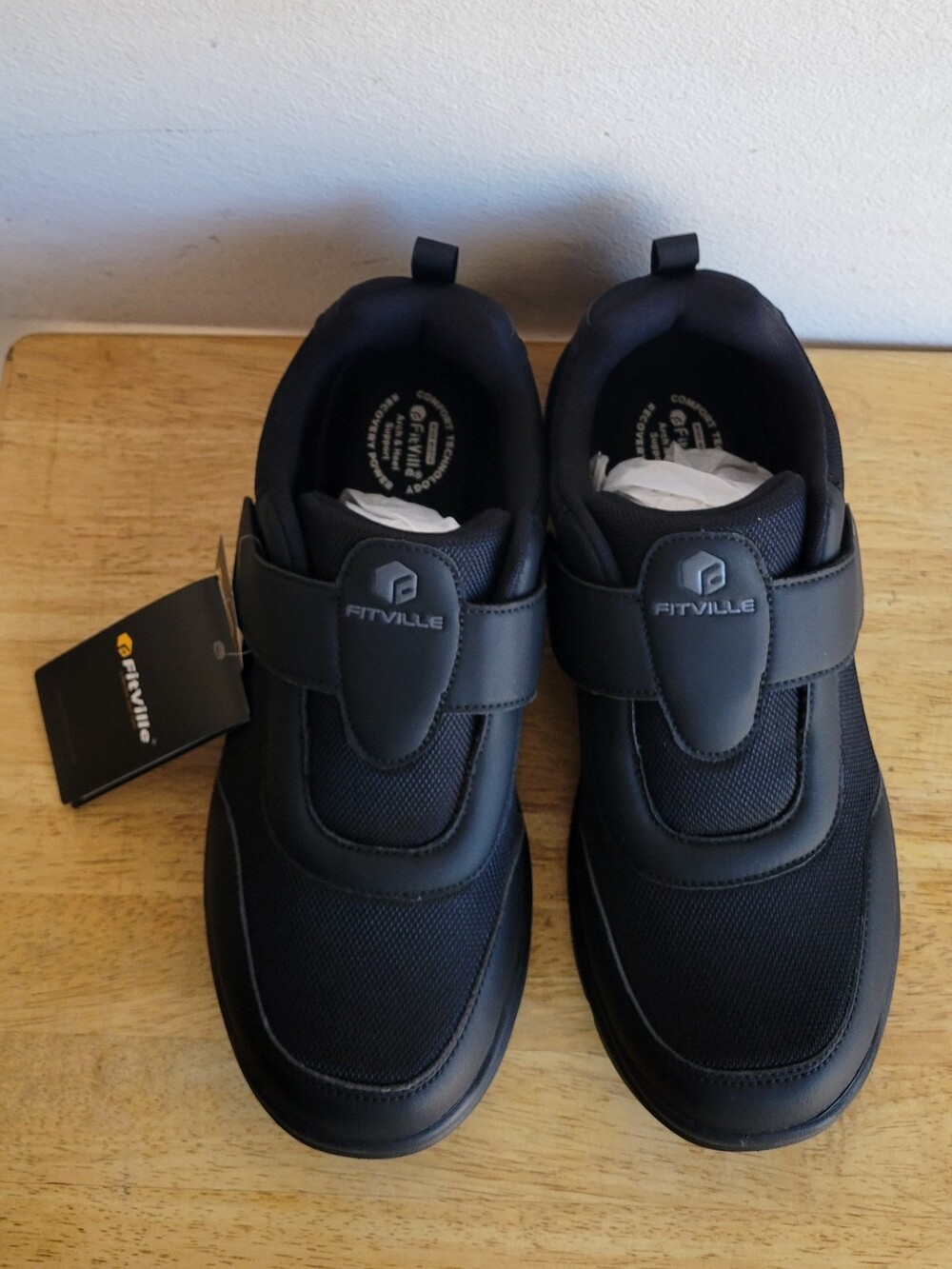 FitVille Men’s Black Athletic Strap Sneakers Size 10.5 EEW